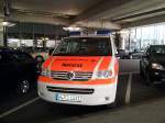 VW T5, als Notarzt am Flughafen Hannover, am 09.03.2012
