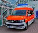 =VW T6 als Rettungsdienstfahrzeug des DRK unterwegs im September 2018 in Bad Schwartau