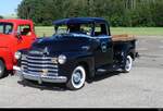 Chevrolet 3100 an der Oldtimer Ausstellung auf dem Flughafen Bleienbach am 29.05.2022