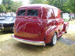 Heckansicht eines Chevrolet Panel Van 3100 aus dem Jahr 1949.