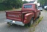 Heckansicht eines Chevrolet Apache 31 Stepside Truck aus dem Jahr 1958.