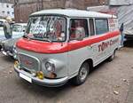 Barkas B1000 'halber' Kombiwagen. Im Jahr 1961 lief der erste Barkas-Transporter in den VEB Barkas-Werken Karl-Marx-Stadt vom Flie�band. Der Transporter war f�r eine Tonne Nutzlast ausgelegt. Mit �ber 175.000 produzierten B1000 war er das Arbeitspfer ...