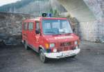 Mercedes-Benz 208 (T1) als Bus im Dienst der Freiwilligen Feuerwehr Schmiedeberg im April 2003 in Schmiedeberg.