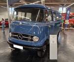 Mercedes Benz L319.