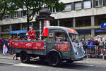 Renault LKW, in der Innenstadt von Le Mans bei der Fahrerparade, Le Mans 13.06.2025