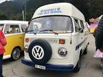 Ein VW T2 ausgestellt am VW Volksfest am 25.8.18 in Interlaken.