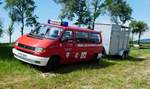 =VW T4 der Feuerwehr Gersfeld, gesehen bei der Oldtimerausstellung in Thalau im Mai 2017