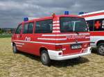 =VW T4 der Feuerwehr FRIEDRICHSDORF steht auf dem Besucherparkplatz der Rettmobil 2019 in Fulda, 05-2019