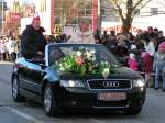 Audi-Cabrio mit  Alt-Prinzenpaar ; Ried i.I., 080120