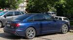 R�ckansicht: Audi A6  C8  (ab 2018) in der Farbe Navarra Blue.