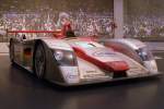 Audi R8 Le Mans Prototyp    Baujahr 2002, 8 Zylinder, 3600 ccm, 350 km/h, 610 PS     Cité de l'Automobile, Mulhouse, 3.10.12 
