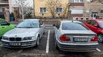 Zweimal BMW 3 E46, einmal von vorne, einmal von hinten fotografiert.