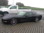 Warum zum Geier begegnen mir geile Karren immer dann wenn das Wetter Mist ist und die Kamera streikt? Chevy Corvette am 03.11.2012 im verregneten Chemnitz-Glösa per Handy erlegt.