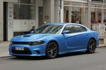 Dodge Charger in Blau in Berlin, am 12.08.2016.