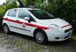 =Fiat Punto des italienischen Roten Kreuzes steht auf dem Parkgelände der RettMobil Fulda, Mai 2017
