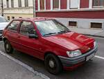 Diesen roter Ford Fiesta mk3 habe ich in März, 2022 gesehen.