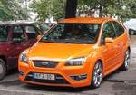 Ford  Focus Mk2 ST in Orange, fotografiert in September, 2019, Budapest (HU).