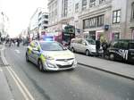 Polizeiauto mit Blaulicht am 4.3.14 in London.