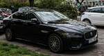Hier ist ein Jaguar XE (Facelift) zu sehen.