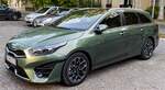 Kia Ceed Mk3 Sportswagon in der Farbe: Experience Green.
