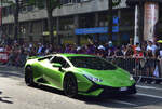 Lamborghini Huracán Tecnica, in der Innenstadt von Le Mans bei der Fahrerparade, Le Mans 13.06.2025