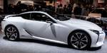 Lexus LC 500h (Seitenansicht). Das Auto wurde auf der Veranstaltung  Auto Zürich , November 2016 ausgestellt.