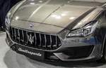 Deutailaufnahme eines Maserati Quattroporte.