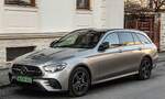 Hier ist ein Mercedes-Benz E-Klasse W213 T-Modell als PLugin Hybrid zu sehen. Die Aufnahme stammt von M�rz, 2026.