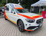 =MB E-Klasse als Einsatzfahrzeug des DRK Fulda,
ausgestellt beim Hessentag in Fulda, 06-2026