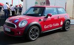 =Mini als Werbeträger für die Sparkasse Fulda, steht beim Fuldaer Autotag im August 2016