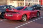 Ein Mitsubishi Eclipse sonnt sich vor einem Baumarkt in Krefeld (22.02.11).
