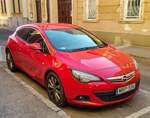 Diesen roter Opel Astra GTX (Astra J) habe ich in 11.2021 aufgenommen.