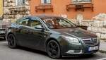 Hier ist ein Opel Insignia I in der Farbe  Myth Green .