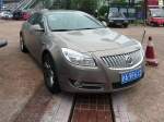 Sieht aus wie ein Opel Insignia Stufenheck, ist aber (siehe nächstes Bild) ?  Shanghai, 14.7.10