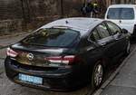 Rückansicht: Opel Insignia II als Diplomatwagen. Foto: Januar, 2024.
Frontansicht: https://www.fahrzeugbilder.de/bild/PKW~Opel~Insignia/207283/opel-insignia-ii-als-diplomatwagen-foto.html