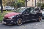Getunter peugeot 206, gesehen in Oktober 2020.