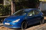 Peugeot 307 in blau, fotografiert in November, 2025