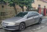Peugeot 406.