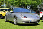 Porsche 911 (996 Spiegelei- Scheinwerfer, 1997 bis 2006), am 1.5.2026 auf dem Zuschauer Parkplatz des Fr�hlingserwachen der Oldtimerfreunde Grenzland, Loherhof Geilenkirchen 