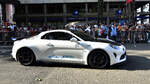 Alpine A110, in der Innenstadt von Le Mans bei der Fahrerparade, Le Mans 13.06.2025