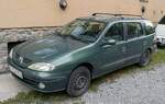 Renault Mégane Kombi Mk1 Facelift in der Farbe  Giverny Green , gesehen in 09.2025.