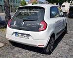 =Renault Twingo vom SOZIALWERK HESSEN steht im Mai 2023 in Fulda