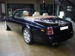 Heckansicht eines Rolls Royce Phantom VII Drophead Coupe.