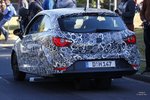 Seat Ibiza mit drei Rädern bei Cars&Coffee in Düsseldorf, am 16.10.2016.
