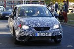 Seat Ibiza mit drei Rädern bei Cars&Coffee in Düsseldorf, am 16.10.2016.