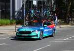 Skoda Octavia eines Radrennteams beim Radklassiker Rund um den Finanzplatz Eschborn in Frankfurt am Main am 01.05.26 