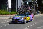 Skoda Octavia eines Radrennteams beim Radklassiker Rund um den Finanzplatz Eschborn in Frankfurt am Main am 01.05.26 
