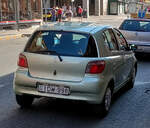 Rückansicht Toyota Yaris Mk1.