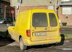 Rückansicht: VW Caddy vermutlich in der Farbe  Ginster Yellow .