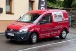 =VW Caddy als Werbeträger für  proicom  steht im Juli 2016 in Seiffen
